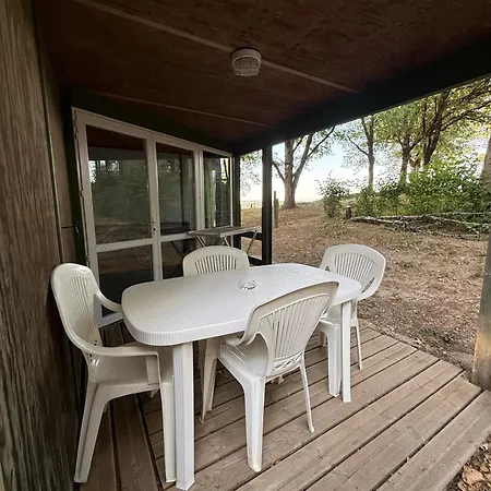 Avec Piscine Sur Le Chemin De Compostelle *