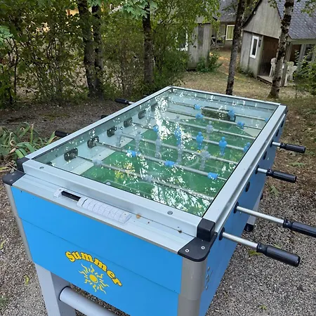 Campsite Avec Piscine Sur Le Chemin De Compostelle Golinhac